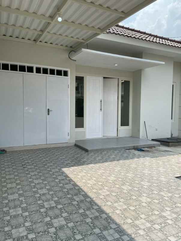 dijual rumah barata jaya
