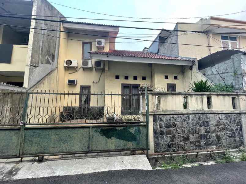 dijual rumah bebas banjir di kebon jeruk jakarta barat
