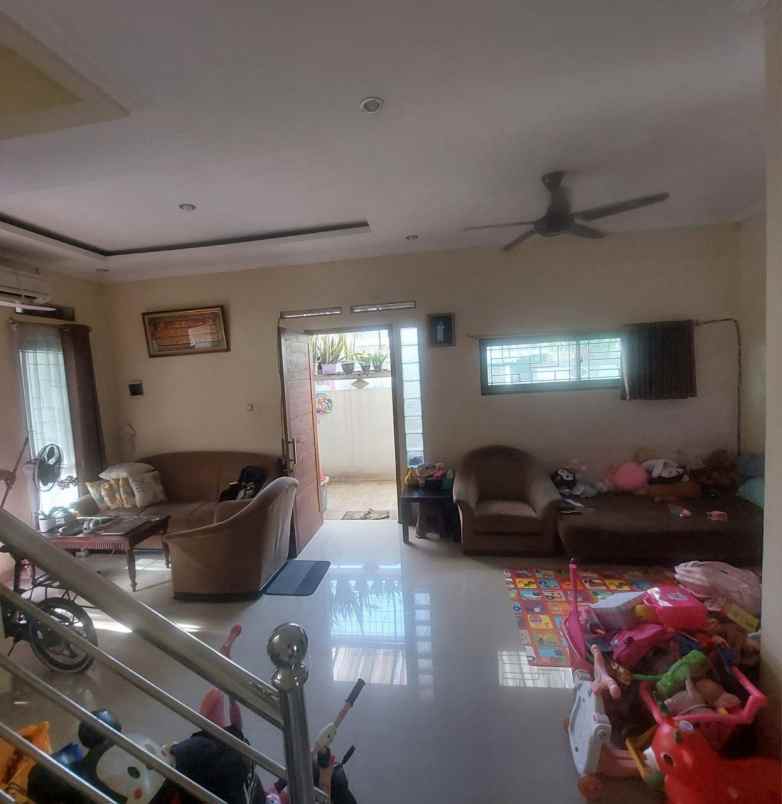 dijual rumah bintara jaya bekasi barat
