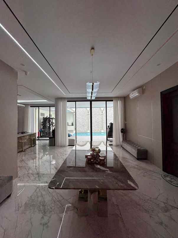 dijual rumah bintaro