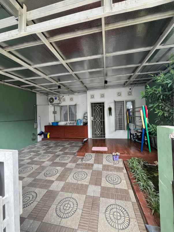 dijual rumah bojongsari depok