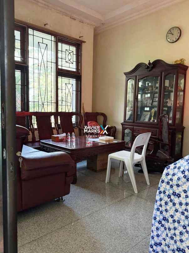 dijual rumah bukit darmo golf