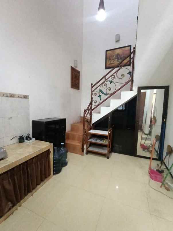 dijual rumah candi panggung jalan candi