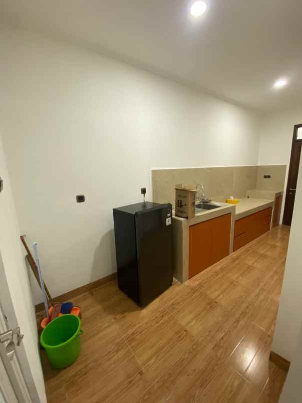 dijual rumah cilandak timur