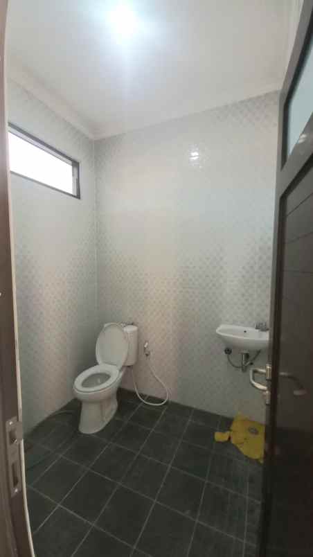 dijual rumah cimandiri raya cipayung