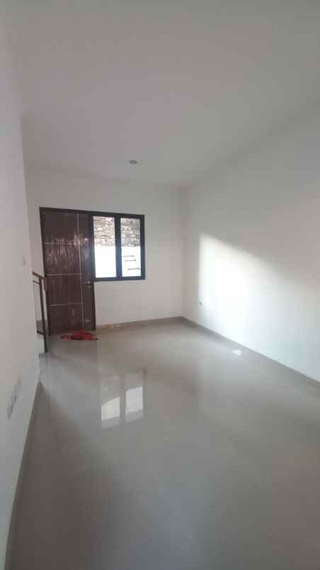dijual rumah cimandiri raya cipayung
