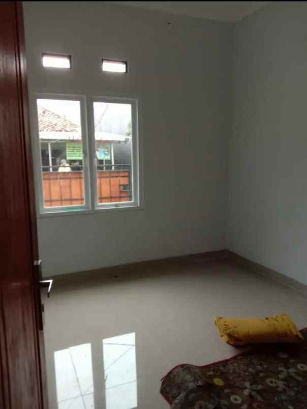 dijual rumah cipayung jakarta timur