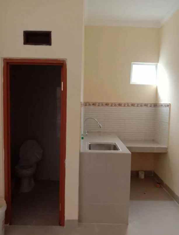 dijual rumah cipayung jakarta timur