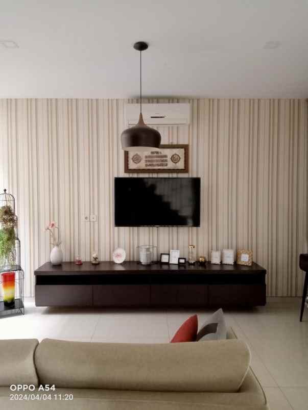 dijual rumah cipayung jaktim