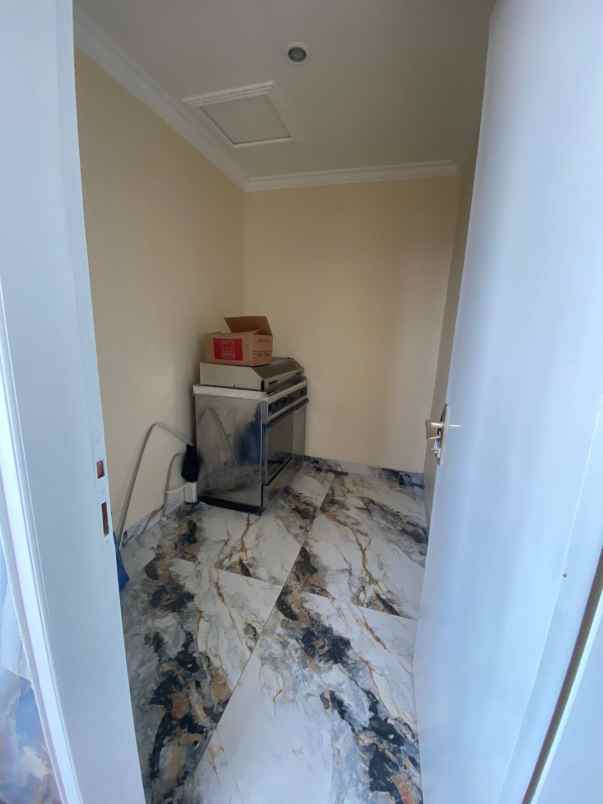 dijual rumah cipete utara kebayoran