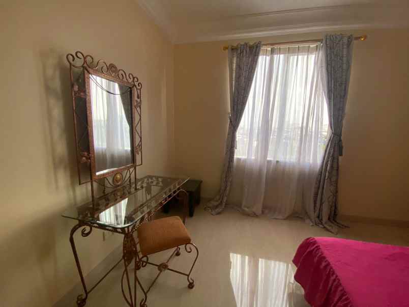 dijual rumah cipete utara kebayoran