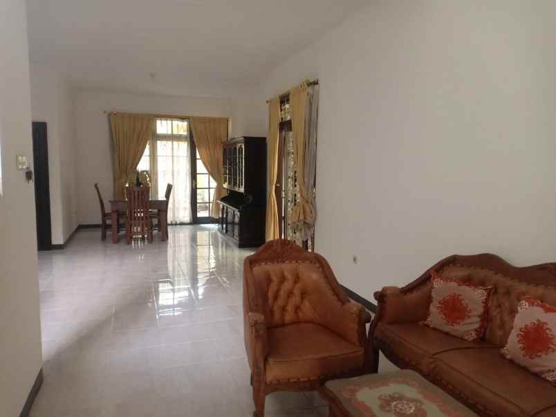 dijual rumah cipinang jaya cipinang