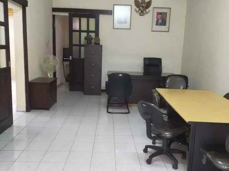 dijual rumah ciputat