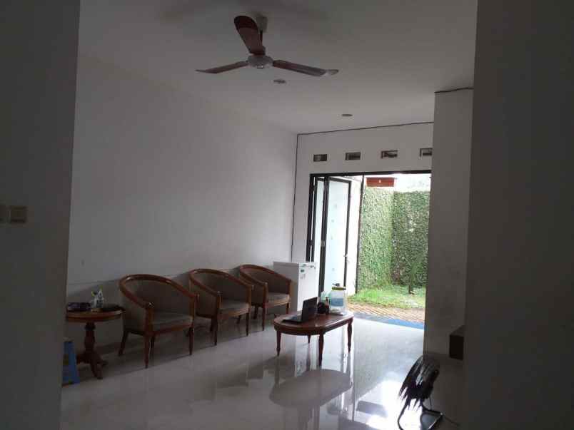 dijual rumah ciputat timur