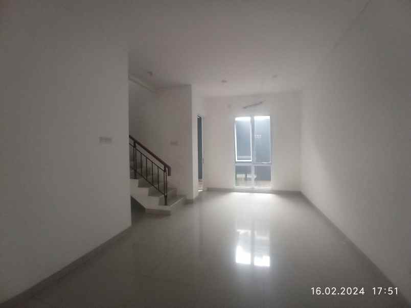 dijual rumah citra raya dekat eco plaza