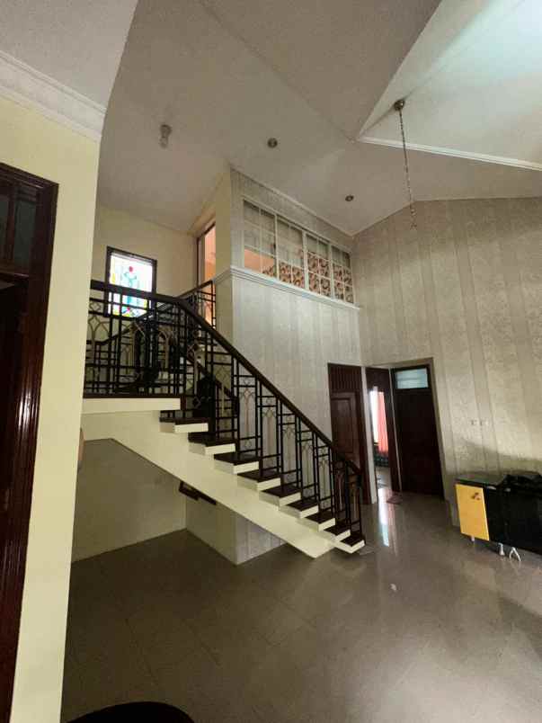 dijual rumah citraland international