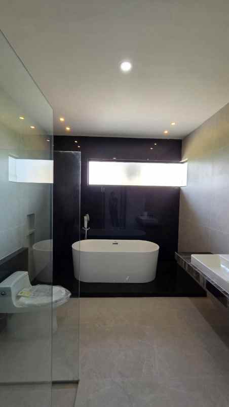 dijual rumah citraland waterfront made