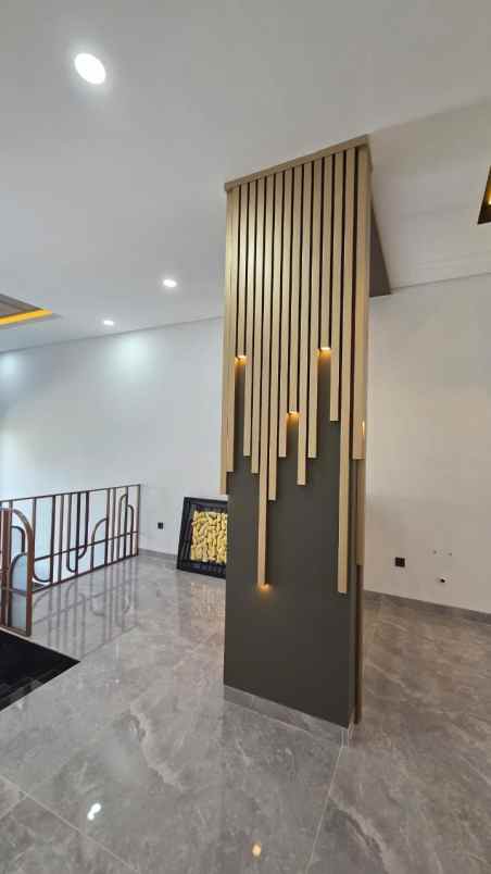 dijual rumah citraland waterfront made