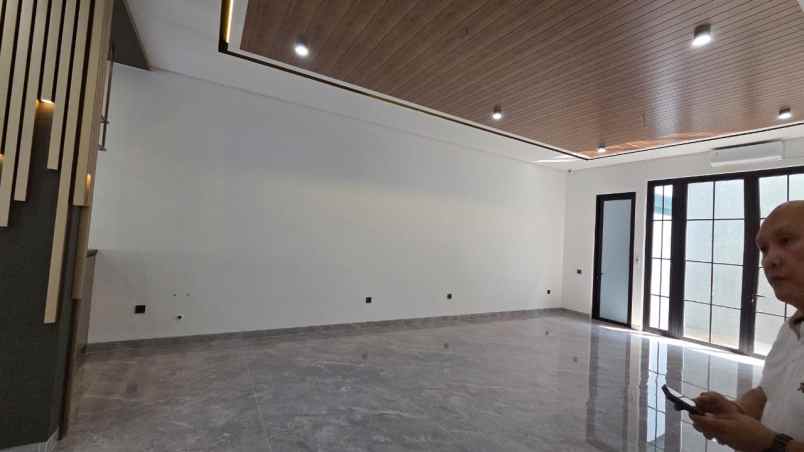 dijual rumah citraland waterfront made