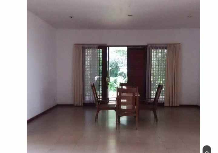 dijual rumah ciumbeluit