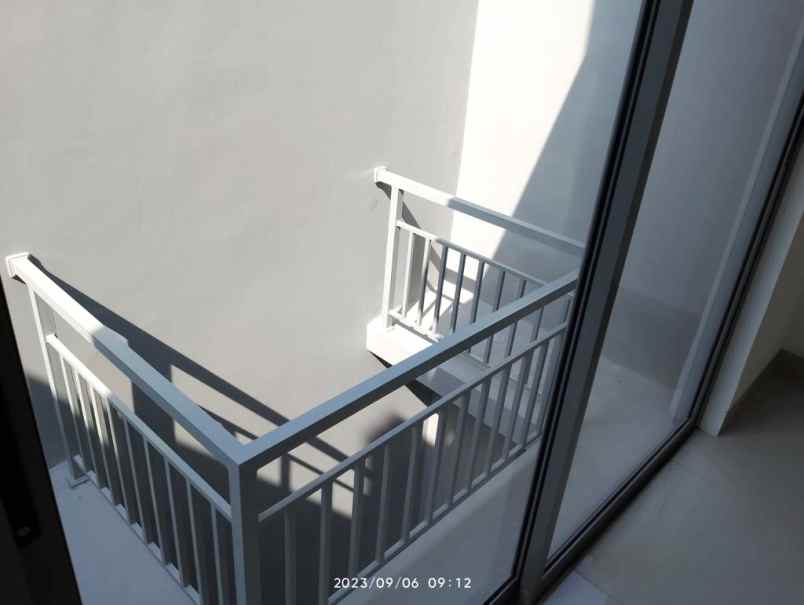 dijual rumah cluster asera nishi kota