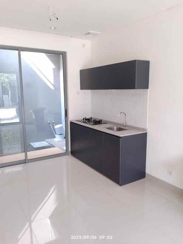 dijual rumah cluster asera nishi kota