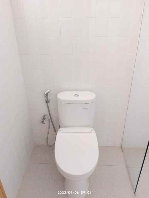 dijual rumah cluster asera nishi kota