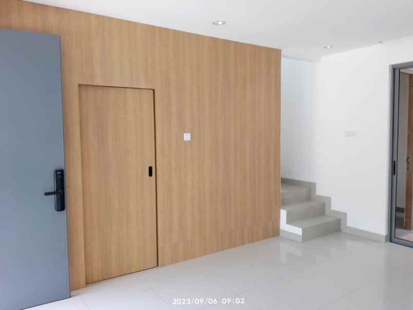 dijual rumah cluster asera nishi kota