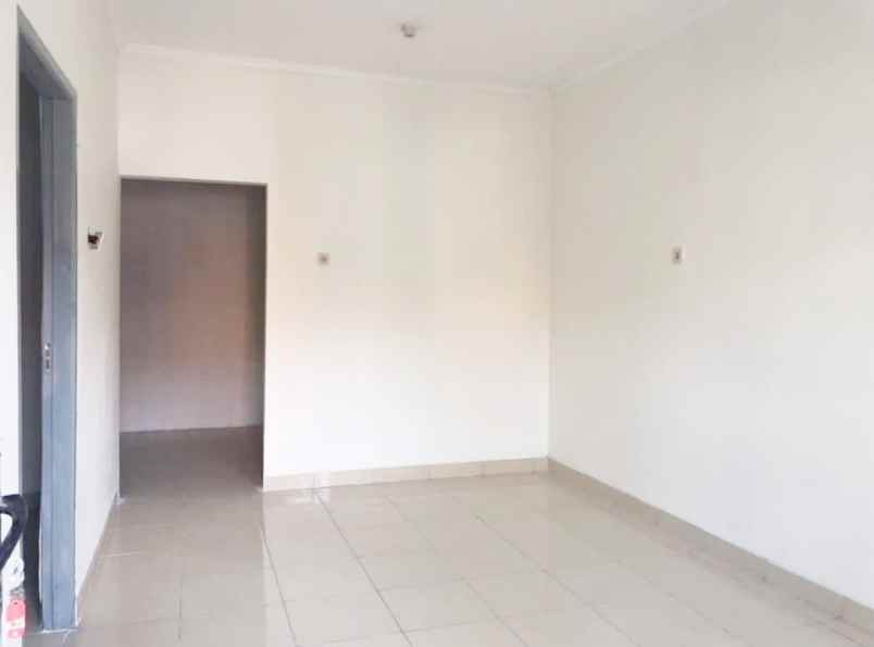 dijual rumah cluster catalina