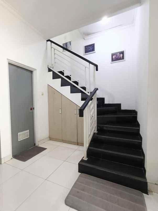 dijual rumah cluster di cinere kota depok jawa barat