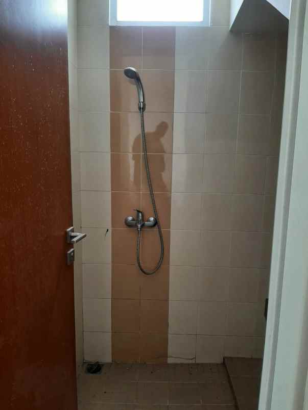 dijual rumah cluster jl pulo