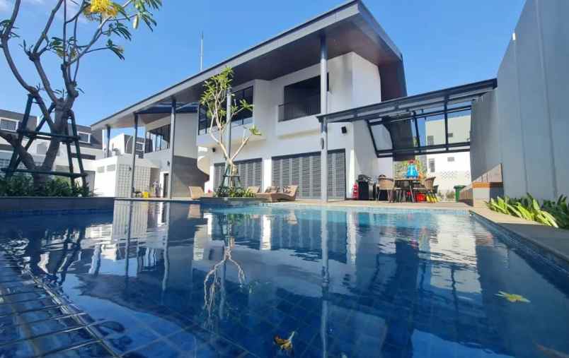 dijual rumah cluster maison de wisteria