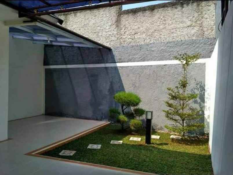 dijual rumah cluster new serpong estate