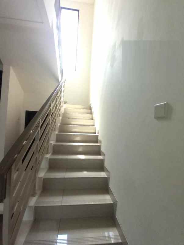 dijual rumah cluster shinano jgc