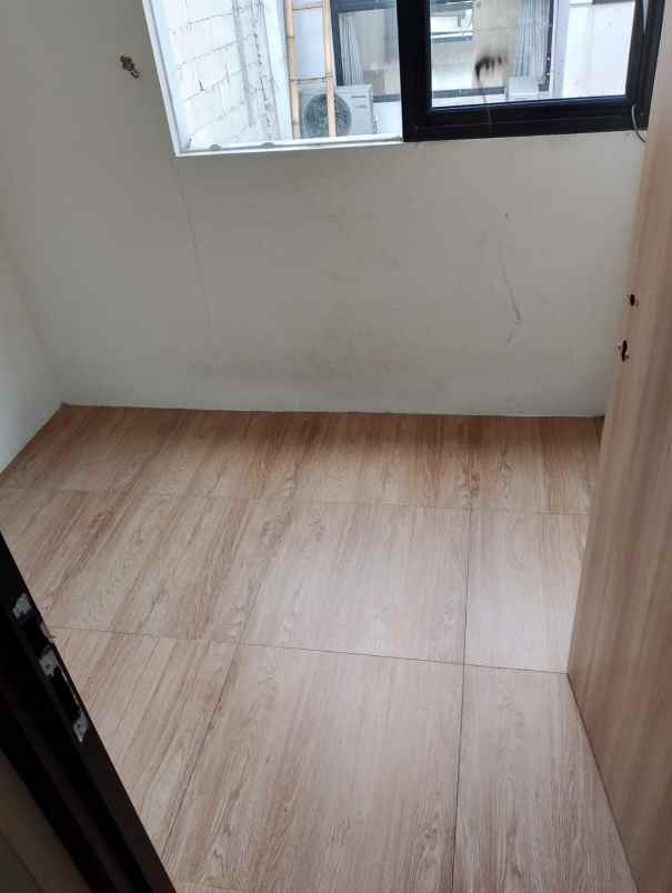 dijual rumah cluster travertine lippo