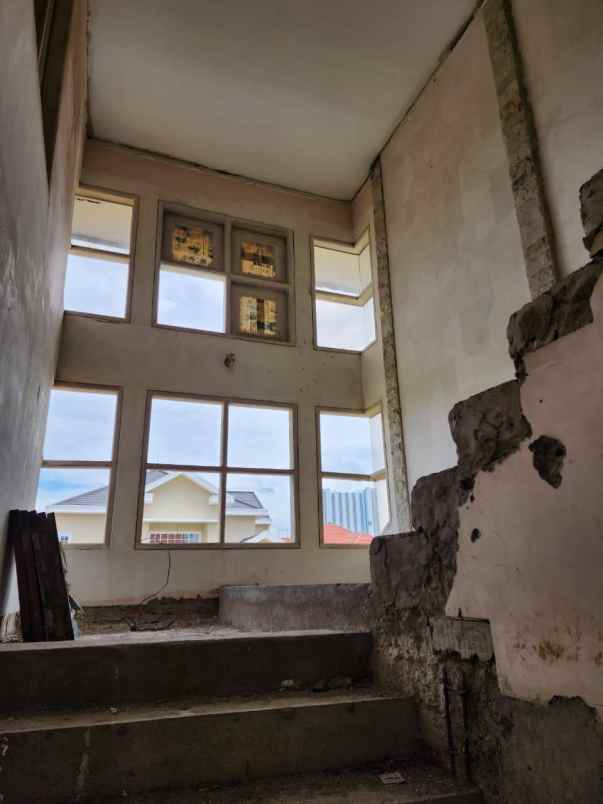 dijual rumah darmo sentosa raya jajar