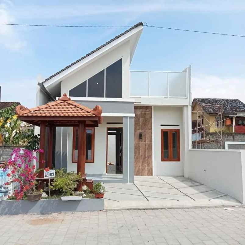 dijual rumah dengan rooftop murah kalasan sleman