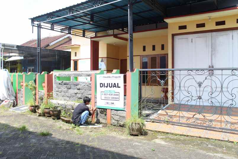 dijual rumah desa gitik kec rogojampi