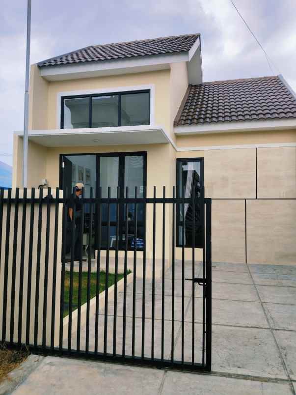 dijual rumah desa kwangsan