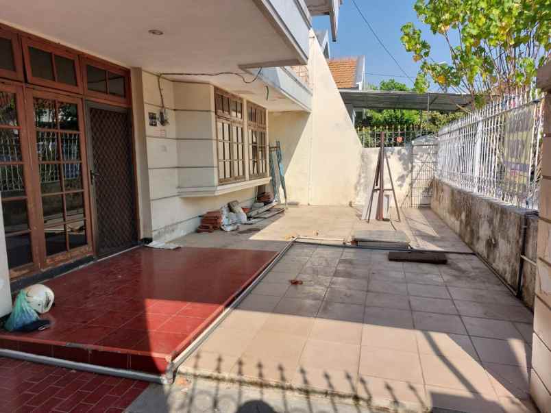 dijual rumah dharmahusada