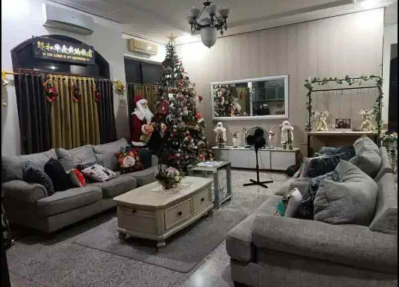 dijual rumah dharmahusada indah