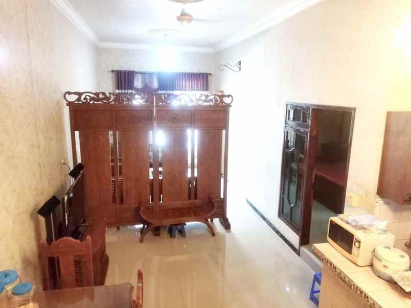 dijual rumah di bulak banteng surabaya utara strategis