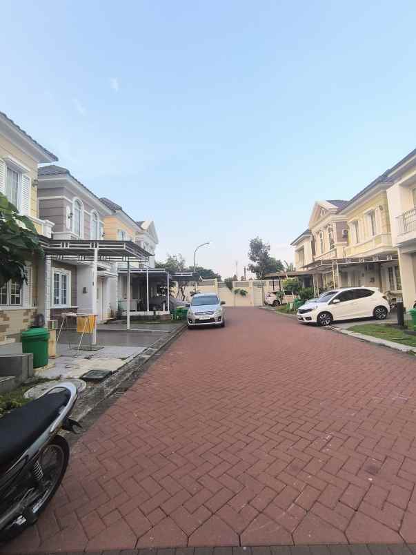 dijual rumah di cluster paramount village semarang