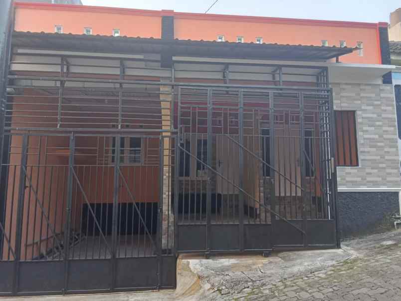 dijual rumah di jl jaipong pupay semarang