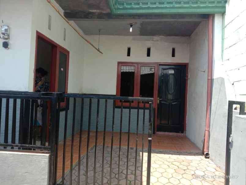 dijual rumah di jl kepuh gang 6 kec sukun malang