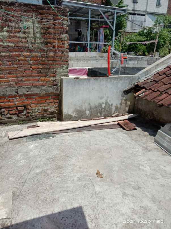 dijual rumah di jl kepuh gang 6 kec sukun malang