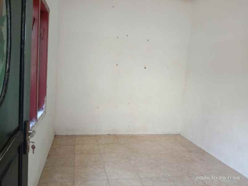 dijual rumah di jl kepuh gang 6 kec sukun malang