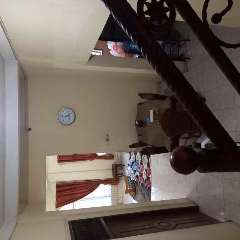 dijual rumah di jln delima panam