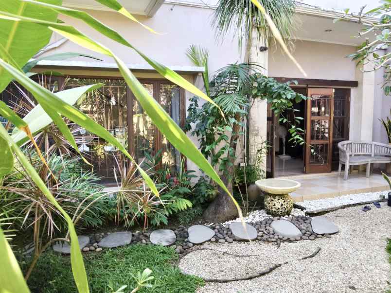 dijual rumah di lingk perumahan elite sanur