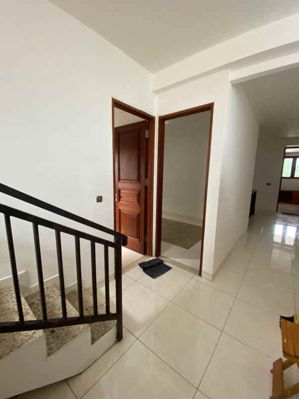 dijual rumah dijual cepat rumah di jl h